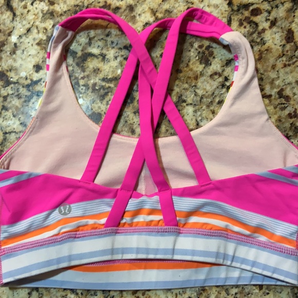 🍋Lululemon Energy Bra | Size 6 - Picture 2 of 4